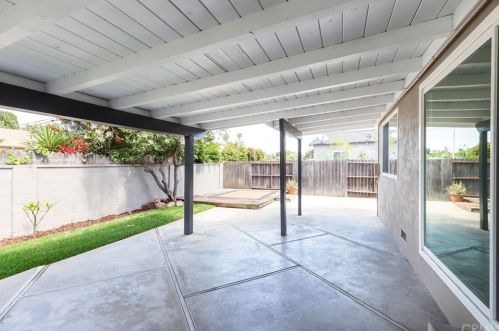 609 Kenmore St, Anaheim CA  92804-3209 exterior