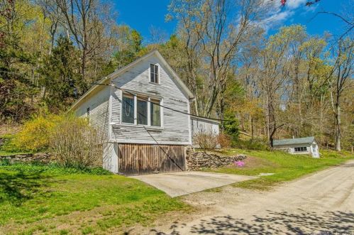 26 Beaman Rd, Killingly, CT 06241-1802