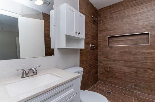 8005 Lazy Ln Rd, Fort Worth TX  76180-7161 exterior