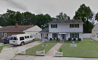 32 Sacramento Dr, Hampton VA  23666-1633 exterior