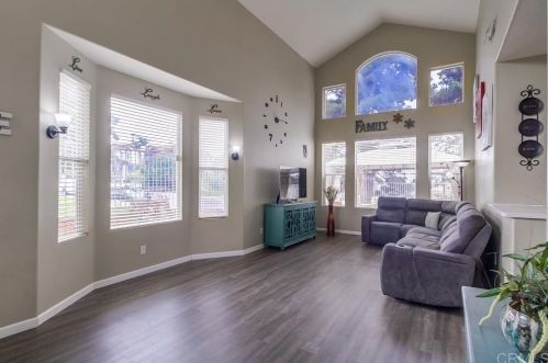 2402 La Costa Ave, Chula Vista CA  91915-1406 exterior