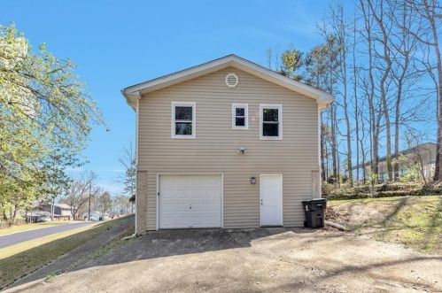 8811 Daerwater Dr, Winston GA  30187-1280 exterior