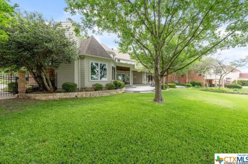 908 Cres Dr, Morgans Point TX 76513-6722 exterior