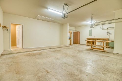 302 Round Lake Dr, Richmond TX 77469-1778 exterior