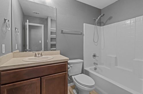 1242 Powell Ave, Fort Worth TX  76104-6103 exterior