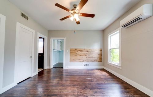 2201 5th Ave, Fort Worth TX  76110-1970 exterior