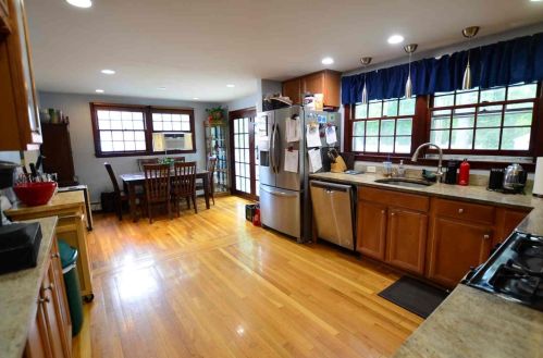 104 Appleside Dr, Nashua, NH 03060-5315