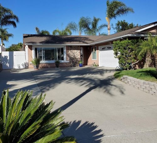 4138 Alana Cir, Oceanside, CA 92056-3440