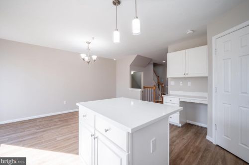 15136 Deer Valley Ter, Silver Spring MD 20906-6224 exterior