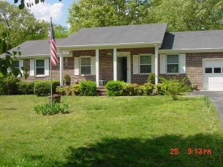 104 Ashley Ct, Tullahoma, TN 37388-2877