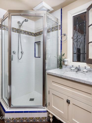 1408 Cordova Ave, Glendale CA  91207-1532 exterior