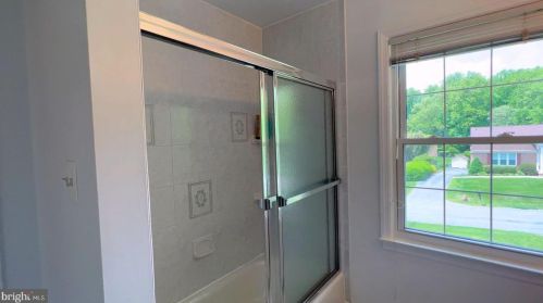 212 Farmgate Ln, Silver Spring MD 20905-5703 exterior