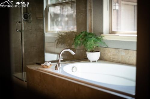 1102 Ptarmigan Dr, Woodland Park CO 80863-8004 exterior