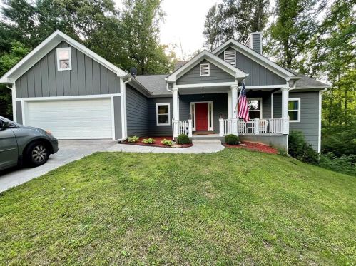 3821 Crestmore Dr, Kennesaw, GA 30144-2290