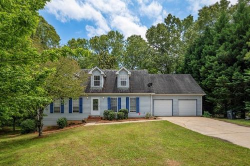 165 Colony Cir, Holly Springs, GA 30114-4517
