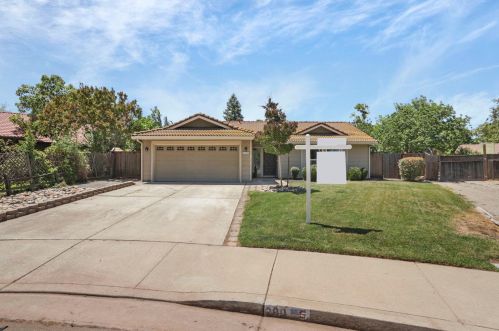 290 Willow Creek Dr, Tracy, CA 95376-8151
