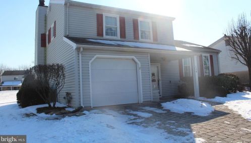 148 Huntley Dr, Harrisburg, PA 17112-3215