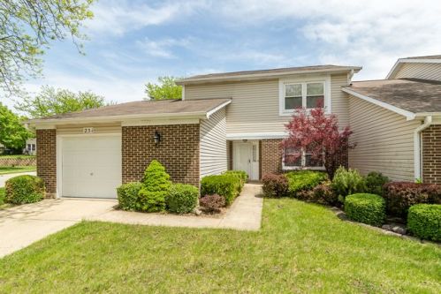 251 Sutton Ct, Hanover Park, IL 60108-1742