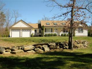 19 Governors Rd, Rochester, NH 03867-5179