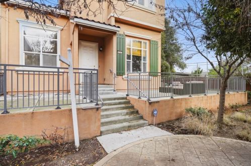 2747 Corde Terra Cir, San Jose, CA 95111-1925