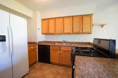 7954 Yates Ave, Minneapolis, MN 55443-2302
