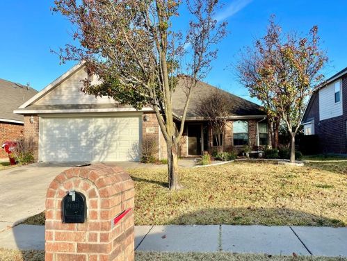 220 Villanova Dr, Van Alstyne, TX 75495-2692