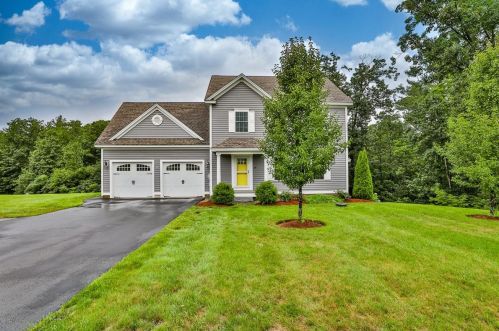 38 Jenkins Farm Rd, Chester, NH 03036-4404