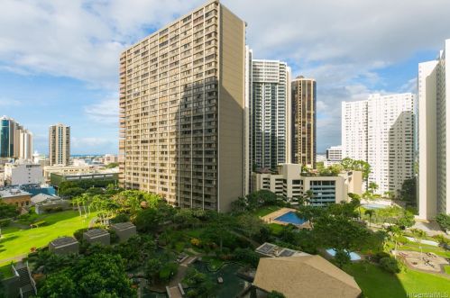 55 Kukui St, Honolulu HI  96817-4171 exterior