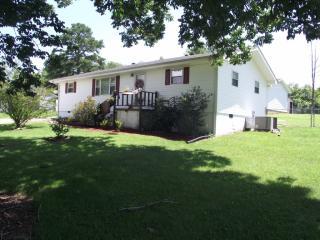 257 Overlook Dr, Powells Crossroads, TN 37397-5618