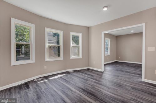 319 Marne Ave, Tavistock NJ 08033-1444 exterior