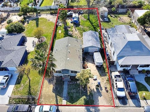 347 Farr St, Turlock, CA 95380-5303