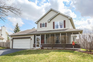 1451 Basswood Dr, Lemont, IL 60490-5419