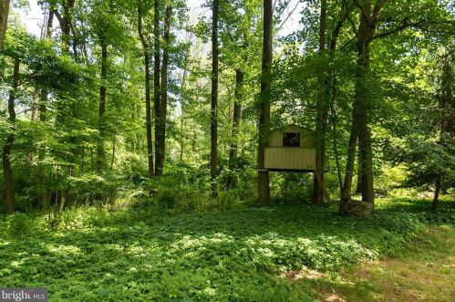 37 Ridgeview Rd, Princeton NJ  08540-7666 exterior