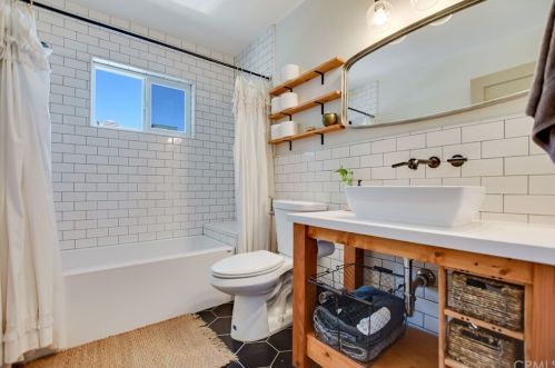 4610 Emerson St, Riverside CA  92506-2008 exterior