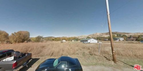 14427 Chiptree Rd, Leona Valley, CA 93532-1436