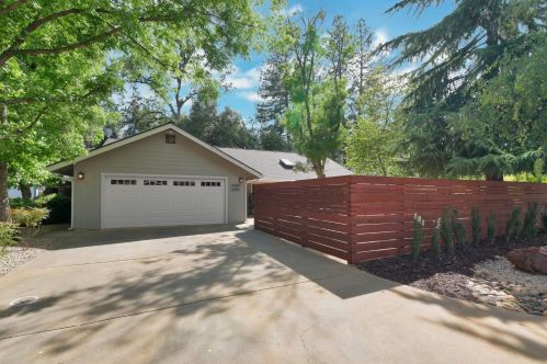 767 Rocky Hill Rd, Vallecito, CA 95247-9451