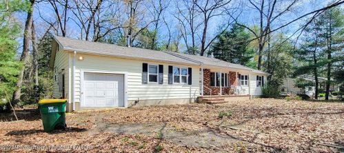 161 Millstream Rd, Upper Freehold Township, NJ 08514-2315