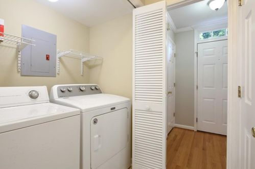 1213 Haven Brook Way, Atlanta GA  30319-2673 exterior