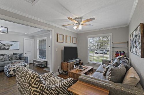 2725 Ryan Ave, Fort Worth TX  76110-3029 exterior