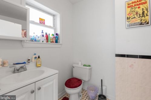 1138 19 St, Philadelphia PA  19146-2936 exterior