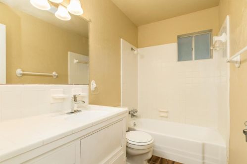 921 Western Ave, Angleton TX 77515-4256 exterior