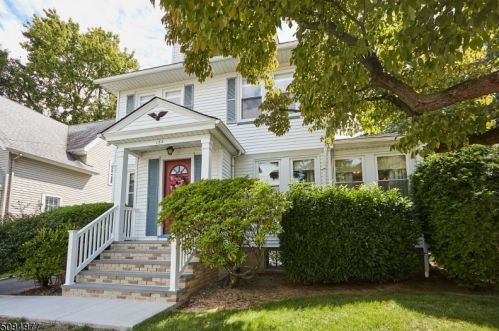 154 Oakland Rd, Maplewood, NJ 07040-2341