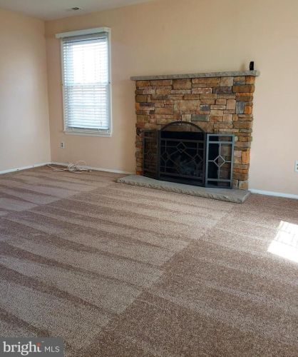 8306 Collins Ave, Camden NJ 08109-3567 exterior