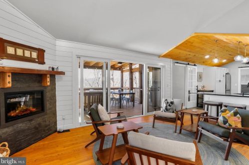 1034 Toms Knob Approach, Lost City WV 26810-8428 exterior