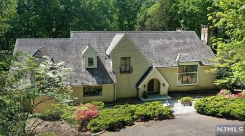 16 Baldwin Rd, Upper Saddle River, NJ 07458-3203