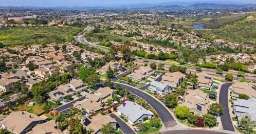 4536 Norwich Pl, Carlsbad, CA 92010-6542