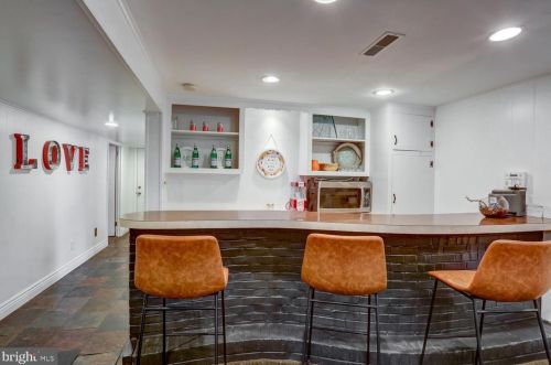 2502 Saddle Dr, Lancaster PA  17601-4827 exterior