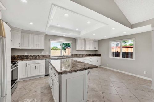 8799 La Zana Ct, Santa Ana, CA 92708-3329
