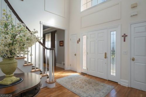 3 Briarwood Dr, Warren, NJ 07059-6700
