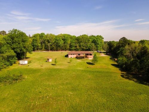 712 Pleasant Hill Rd, Conyers GA  30012-1728 exterior